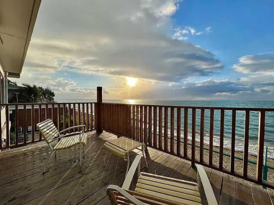 Casa Fausto: Stunning Sunset Beachfront Villa 카보조로
